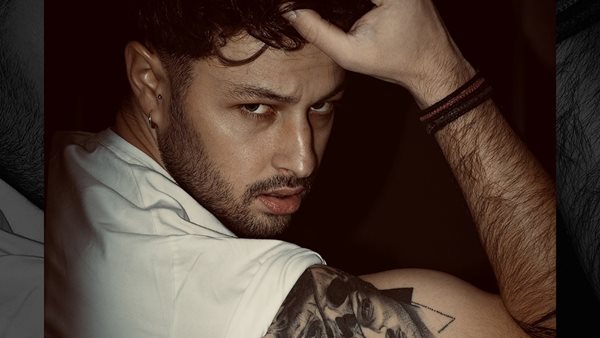 Δημήτρης Μαχαίρας: νέο ερωτικό τραγούδι: "Σπάνιο Φυλαχτό"