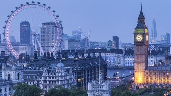 Ποια pop τραγουδίστρια έχει το πιο επιτυχημένο album του 21ου αιώνα;