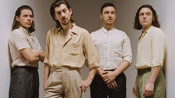 Arctic Monkeys, Coldplay & The Clash δωρίζουν σπάνια βινύλια