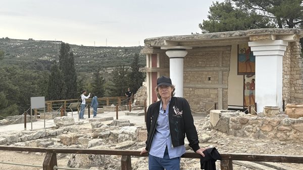 Δείτε τον Mick Jagger των Rolling Stones στην Κνωσό