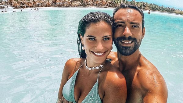 Χριστίνα Μπόμπα & Σάκης Τανιμανίδης - Μόλις έγιναν γονείς