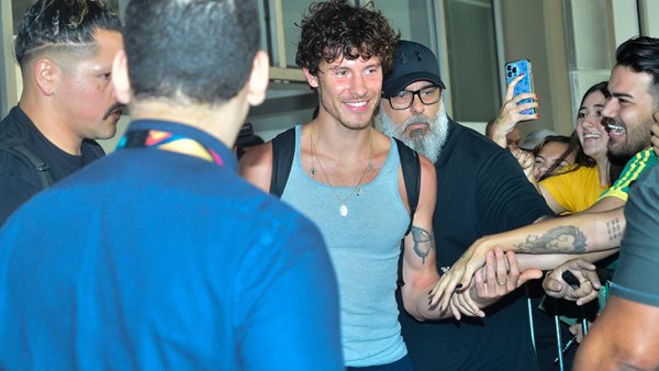 Ο Shawn Mendes μιλάει για την σεξουαλικότητα του.