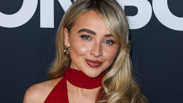 Δείτε πως φλερτάρει ο Barry Keoghan την Sabrina Carpenter!