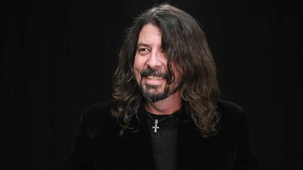 'The Storyteller' - Ο Dave Grohl θα δημοσιεύσει τα απομνημονεύματά του