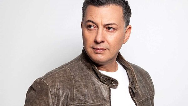 Ο Νίκος Μακρόπουλος μιλά για τη σχέση του με τον γιο του