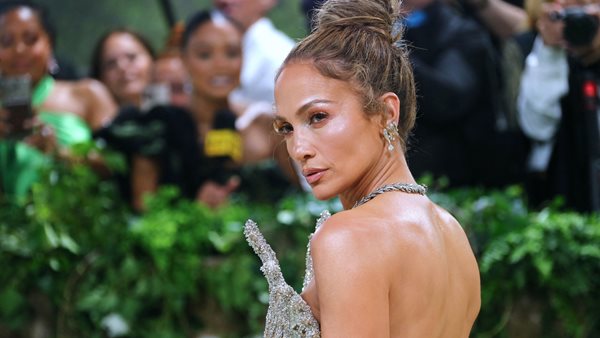 Jennifer Lopez, Rosalia, Nicole Kidman στο Met Gala 2024!