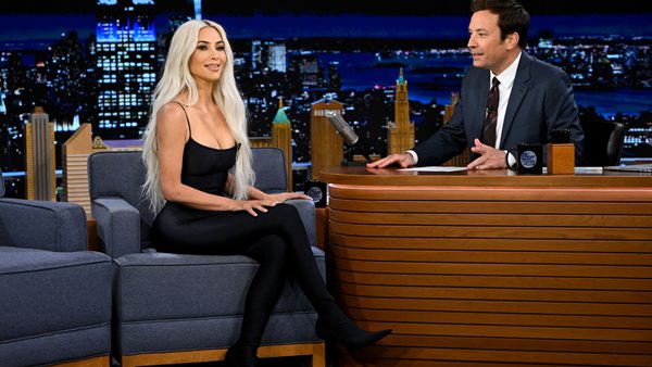 Kim Kardashian & Pete Davidson - Ερωτεύτηκαν κι άλλο με αφορμή μία κρέμα για σπυράκια