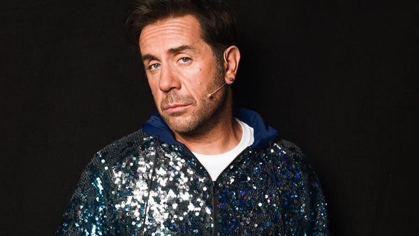 Ο Γιώργος Μαζωνάκης το έριξε στις βουτιές