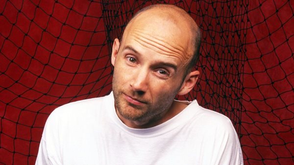 #RockThisDay - 9 Απριλίου: O Moby στην κορυφή με το "Play"