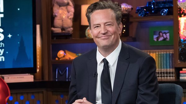 Ο Matthew Perry ανακοίνωσε την αυτοβιογραφία του