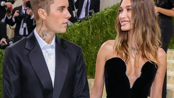 Justin Bieber - Το ρομαντικό μήνυμα για τα 25α γενέθλια της Hailey Baldwin
