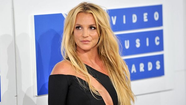 Britney Spears - Έδειξε μια ενδιαφέρουσα λεπτομέρεια του νυφικού της στο Instagram