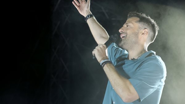 Κατράκειο θέατρο: Ενθουσιασμός για την συναυλία Αργυρού!