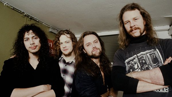 Οι Metallica δίνουν μία διαφορετική εκδοχή του "Holier Than Thou"