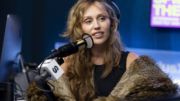 Η Miley Cyrus μίλησε για την σχέση με την μητέρα της.