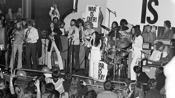 #RockThisDay - 15 Δεκεμβρίου: Η τελευταία ζωντανή εμφάνιση του John Lennon στη Μ. Βρετανία