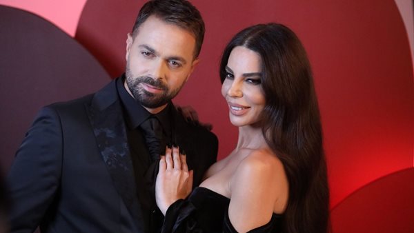 Παρασκήνια φωτογράφισης Κέλλυς Κελεκίδου-Ηλία Βρεττού!