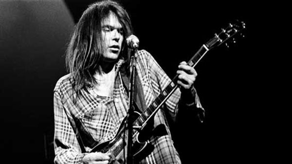 #RockThisDay - 12 Νοεμβρίου: Γεννιέται ο Neil Young