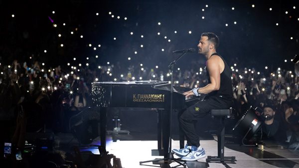 Κωνσταντίνος Αργυρός & Ελένη Φουρέιρα- Ιστορική συναυλία στη Θεσσαλονίκη με πάνω από 20.000 θεατές