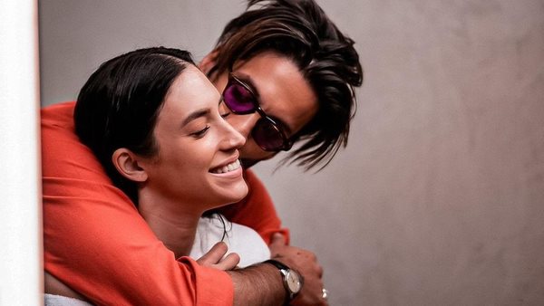 Γιώργος Καράβας: "Η Ραφαέλα είναι ελεύθερο πνεύμα, είμαι ακόμα ερωτευμένος μαζί της μετά από δέκα χρόνια"