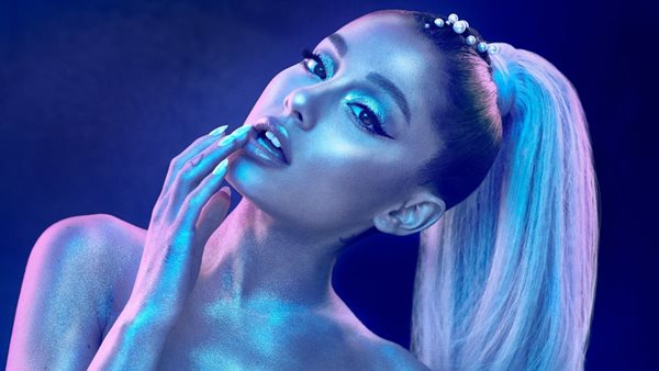 Ariana Grande - Έστειλε εκατοντάδες πίτσες σε ψηφοφόρους