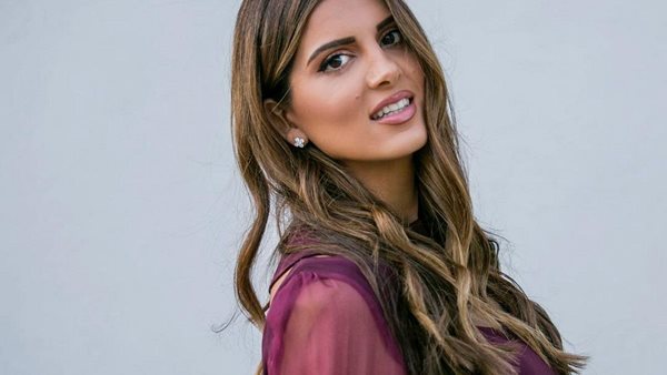 Σταματίνα Τσιμτσιλή: "Άστοχες οι λέξεις νέοι και ωραίοι, σας ζητώ συγνώμη"