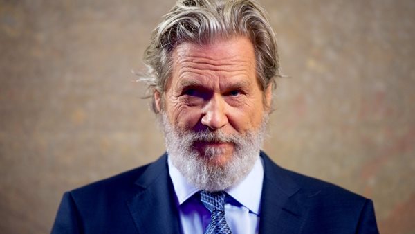 Jeff Bridges: "Ο κορονοϊός έκανε τον καρκίνο να μοιάζει με παιχνιδάκι"