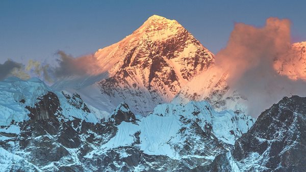 Στο Έβερεστ σε μία εβδομάδα