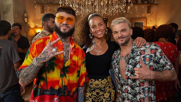 "Calma": Το νέο remix με τη συμμετοχή της Alicia Keys