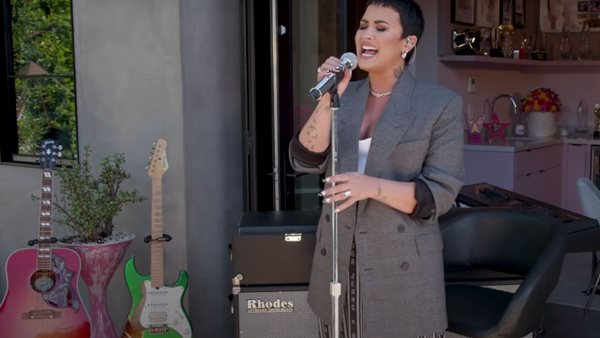 Η Tiny Desk εμφάνιση της Demi Lovato που πρέπει να δεις