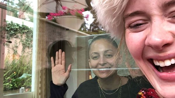 Η φάρσα της Nicole Richie στην Adele