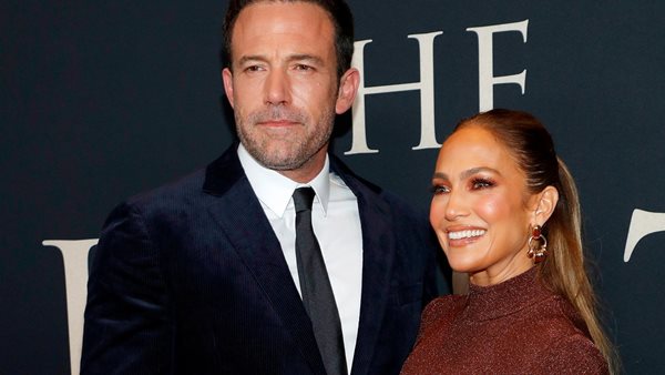 Jennifer Lopez & Ben Affleck σε ακόμα μία εντυπωσιακή πρεμιέρα του "The Last Duel"