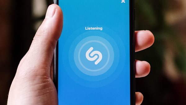 "Your Love" - Το τραγούδι που βρίσκεται στο #1 του ελληνικού Shazam chart