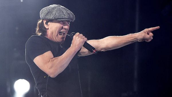 Πως μία διαφήμιση έφερε τον Brian Johnson στους AC/DC