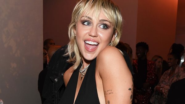 Yungblud - Οι φήμες για το νέο αμόρε της Miley Cyrus