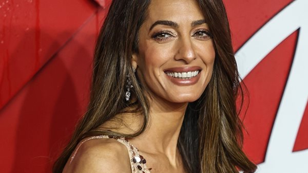 Βρετανικά Βραβεία Μόδας! Βραδιά με τόλμη, λάμψη και άποψη!