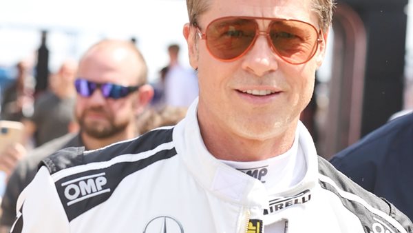 Brad Pitt: Αποσύρει το αίτημα της συνεπιμέλειας των παιδιών.