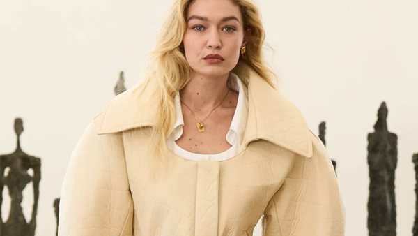 Gigi Hadid και Emily Ratajkowski: Le Sculptures/Jacquemus!