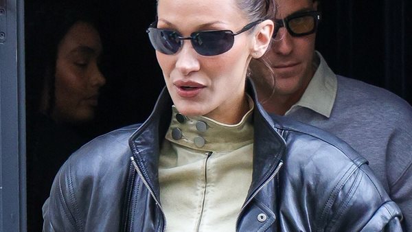 Bella Hadid στο Παρίσι για πρόβα με Saint Laurent.