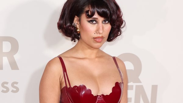 H Raye γράφει ιστορία στα Brit Awards με 7 υποψηφιότητες!