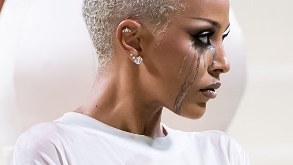 H αμφιλεγόμενη εμφάνιση της Doja Cat στο Met Gala 2024!