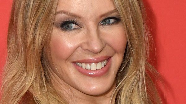 #throwbackthursday:Kylie Minogue-Cant Get You Out of My head