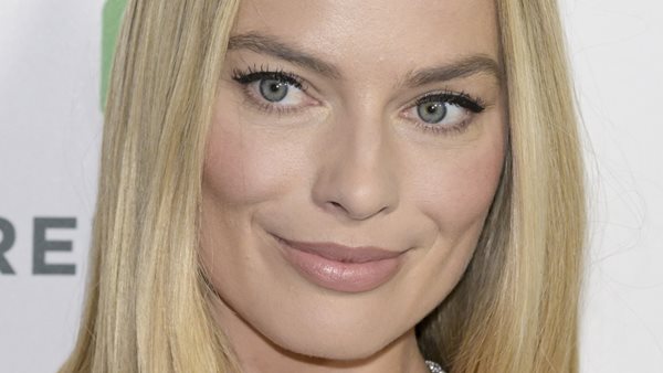 H Margot Robbie ετοιμάζει ταινία βασισμένη στους "The Sims"