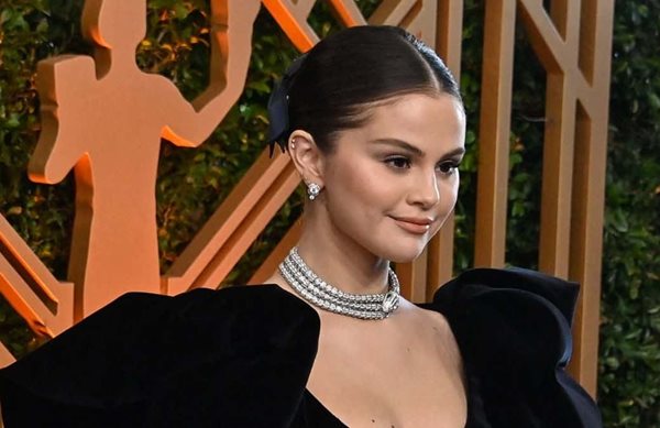 Η Selena Gomez απαντά (για ακόμα μία φορά) στα body shaming σχόλια που δέχεται