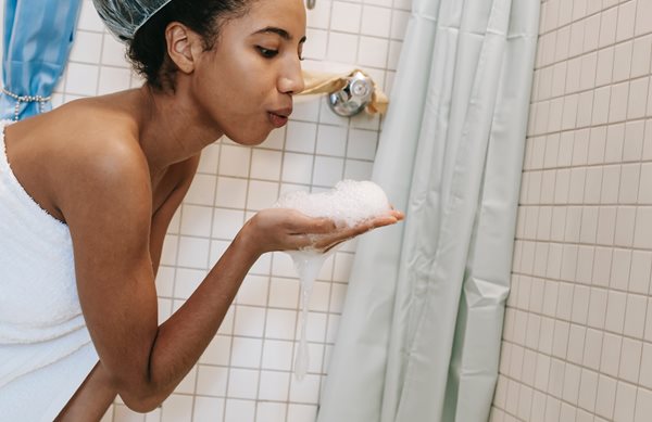 Μάθε 5 συμβουλές για το πώς θα έχεις απαλό δέρμα στο σώμα