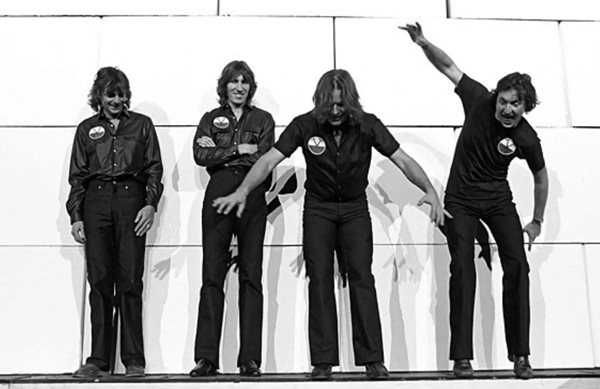 #RockThisDay - 23 Νοεμβρίου: Οι Pink Floyd κυκλοφορούν το "Another Brick In The Wall (Part 2)"