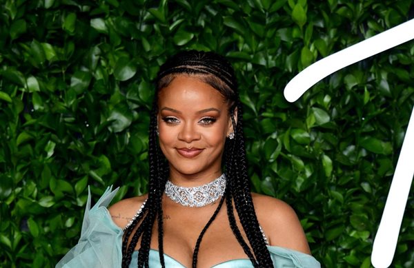 Rihanna - Η εμφάνισή της μετά τη γέννηση του γιου της