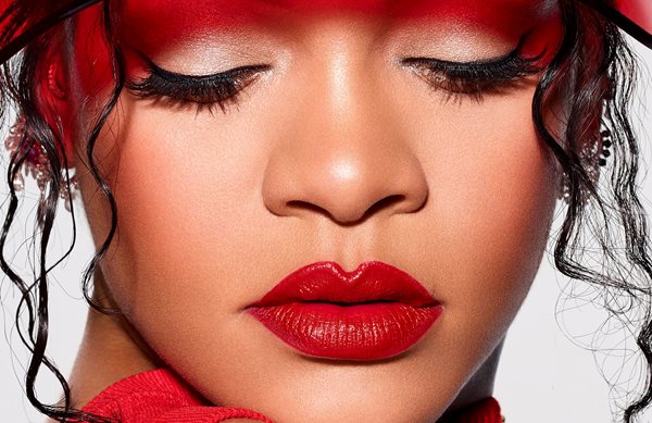 Rihanna - Η πρώτη της φωτογραφία στο Instagram όπου δείχνει την φουσκωμένη της κοιλιά