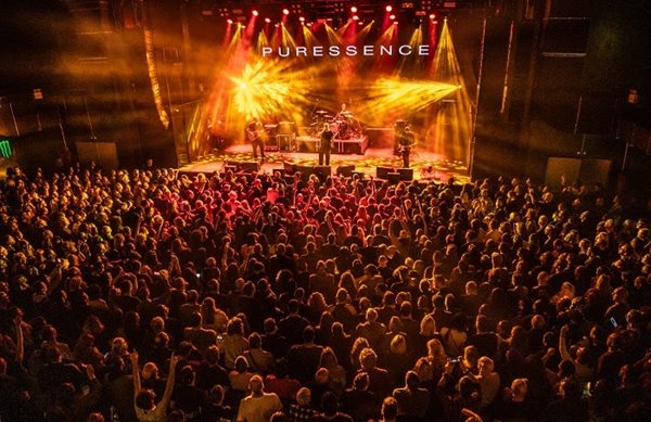 Το Σάββατο η Αθήνα υποκλίθηκε στους Puressence σε ένα live με την υποστήριξη του 969 Rock FM