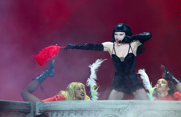 Sports βραβείο Emmy; Η Lady Gaga;